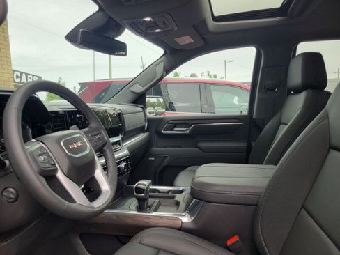 Used 2025 GMC Sierra 1500 SLT w/ SLT Premium Plus Package RWD image 12