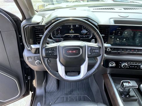 Certified 2023 GMC Sierra 1500 SLT w/ SLT Premium Package AWD/4WD image 11