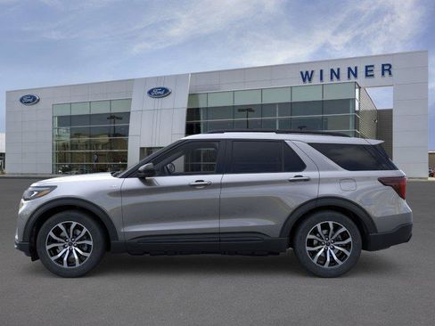 New 2026 Ford Explorer ST-Line AWD/4WD image 3