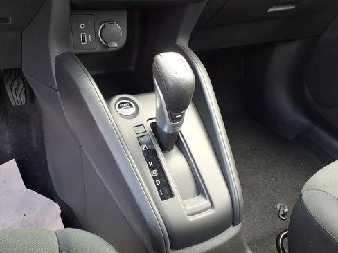 New 2025 Nissan Kicks Play S image 11