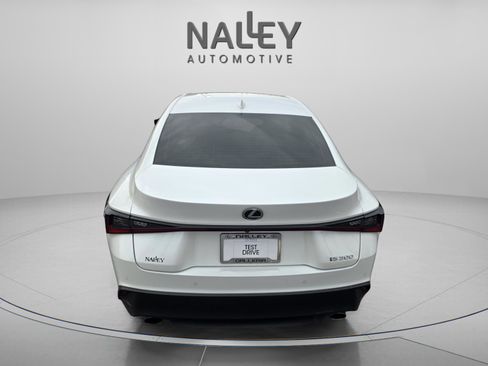 Certified 2024 Lexus IS 300 w/ Premium Package image 4