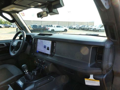 New 2026 Ford Bronco 2-Door AWD/4WD image 11