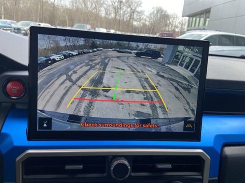 Used 2024 Toyota Tacoma TRD Off-Road image 21