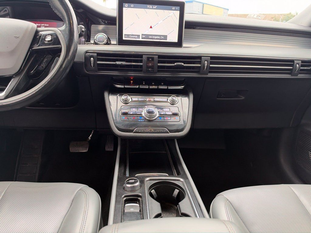 Used 2020 Lincoln Corsair FWD w/ Equipment Group 101A image 16