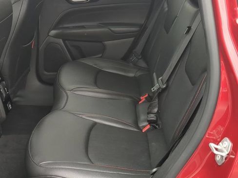 Used 2025 Jeep Compass Trailhawk AWD/4WD image 18