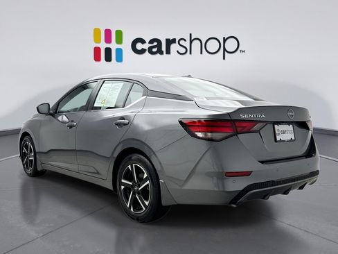 Used 2024 Nissan Sentra SV FWD image 3