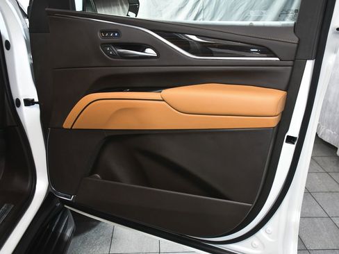 Used 2023 Cadillac Escalade Sport w/ LPO, ONYX Package image 14