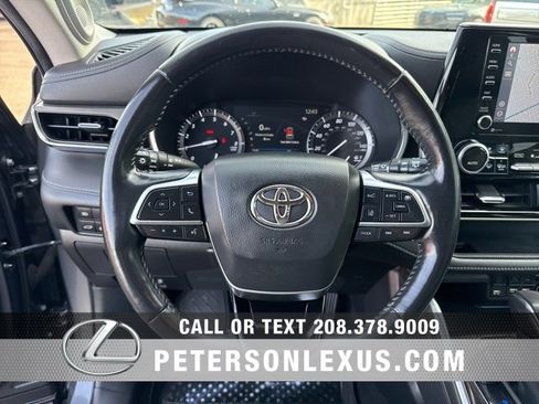 Used 2020 Toyota Highlander Limited image 25