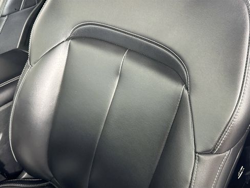 Used 2023 Jeep Grand Cherokee L Limited image 19