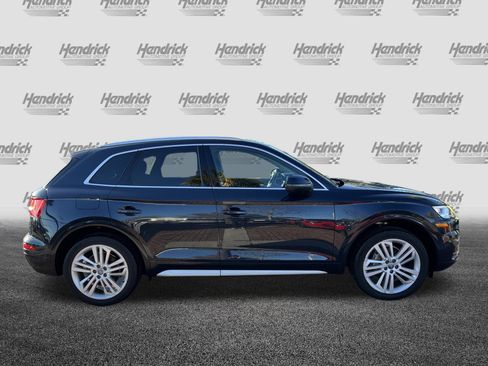 Used 2019 Audi Q5 2.0T Premium Plus w/ Premium Plus Package image 11