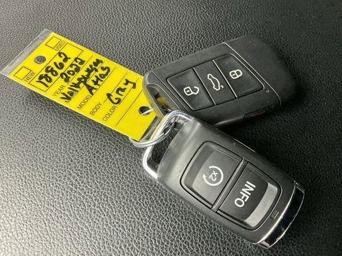 Used 2022 Volkswagen Atlas Cross Sport SE image 29