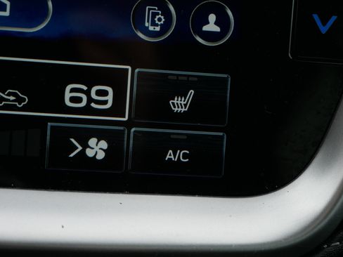 Certified 2023 Subaru Outback Limited image 31