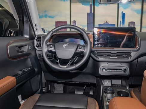 Used 2025 Ford Bronco Sport Outer Banks w/ Outer Banks Tech Package+ AWD/4WD image 16