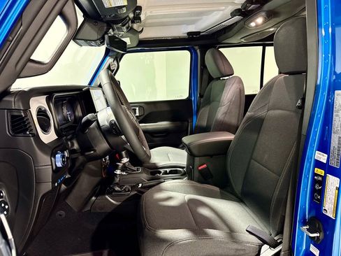 Used 2024 Jeep Wrangler Unlimited Sahara w/ Technology Group image 3