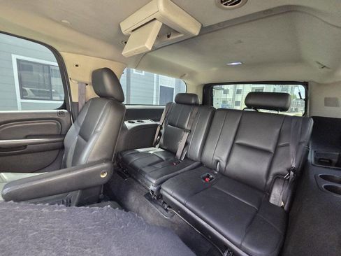 Used 2013 GMC Yukon XL Denali RWD image 47