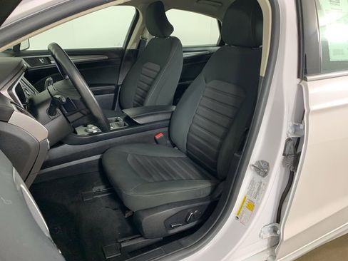 Used 2019 Ford Fusion SE image 26