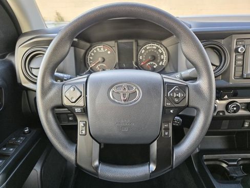 Used 2018 Toyota Tacoma SR image 16