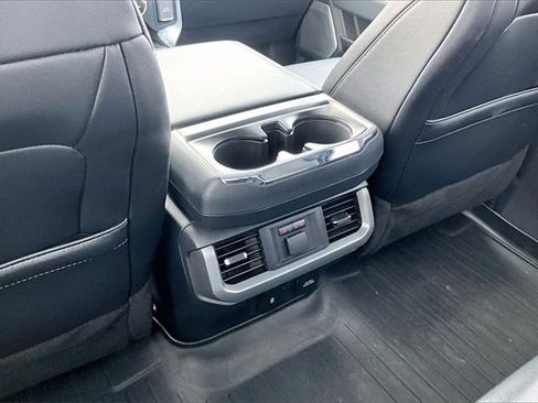 Used 2022 Ford F150 Lariat w/ Equipment Group 502A High image 35