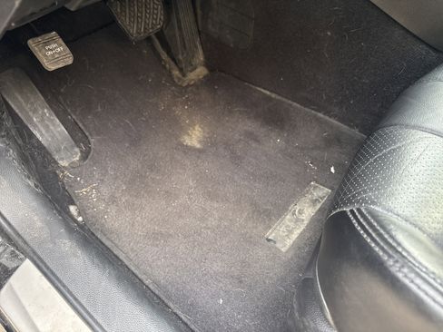 Used 2013 INFINITI G37 x w/ Premium Pkg image 17