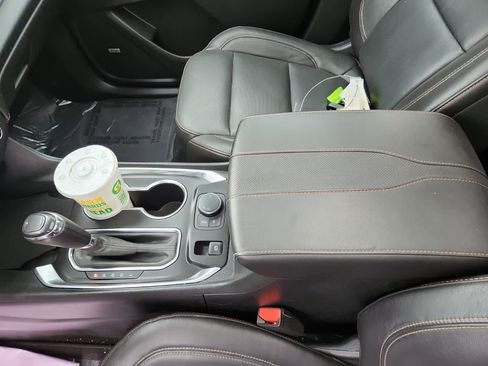 Used 2020 Chevrolet Traverse Premier w/ Redline Edition image 11