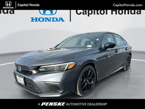 Used 2022 Honda Civic Sport image 1