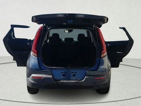 Used 2020 Kia Soul S FWD image 12