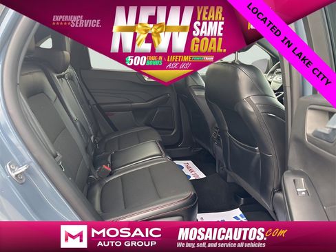 Used 2025 Ford Escape ST-Line image 13