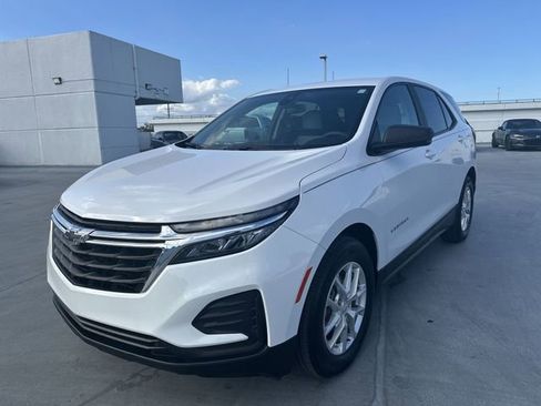 Used 2023 Chevrolet Equinox LS w/ LS Convenience Package image 34