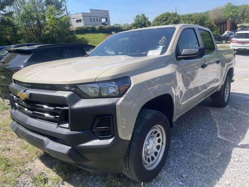 Used 2024 Chevrolet Colorado W/T image 10