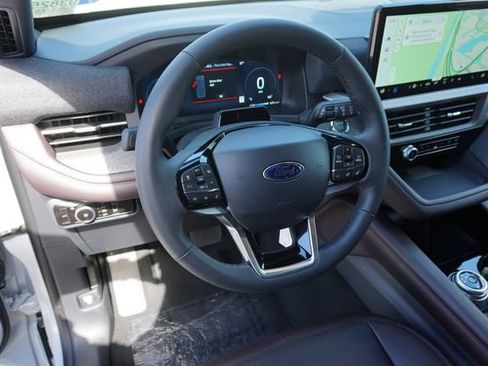 New 2026 Ford Explorer Platinum image 14