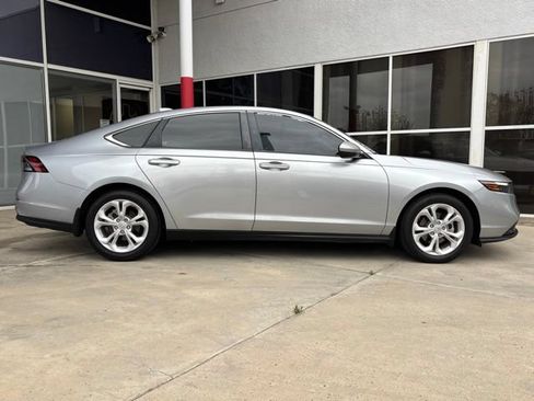 Used 2023 Honda Accord LX image 2