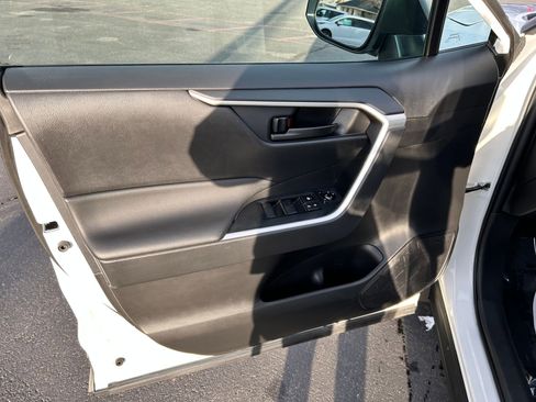 Certified 2023 Toyota RAV4 LE image 9