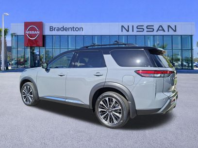 New 2026 Nissan Pathfinder Platinum w/ Cargo Package