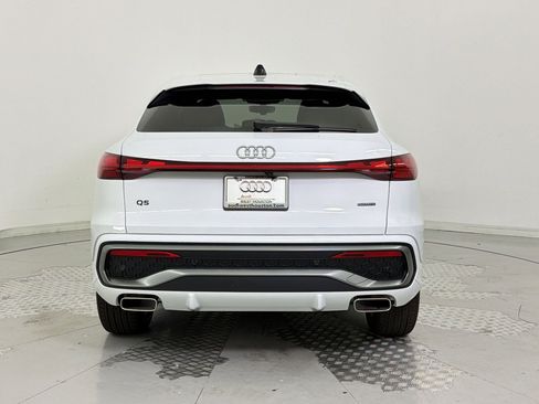 New 2026 Audi Q5 Prestige image 10