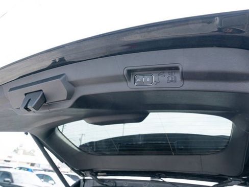 Used 2025 Ford Explorer ST-Line image 36