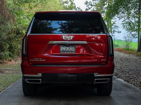 Used 2025 Cadillac Escalade Premium Luxury Platinum AWD/4WD image 15