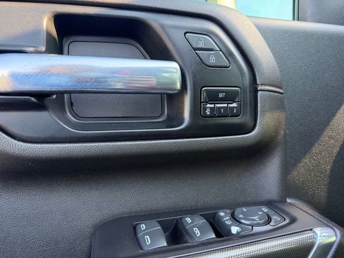 Used 2022 GMC Sierra 2500 AT4 w/ AT4 Premium Plus Package AWD/4WD image 24
