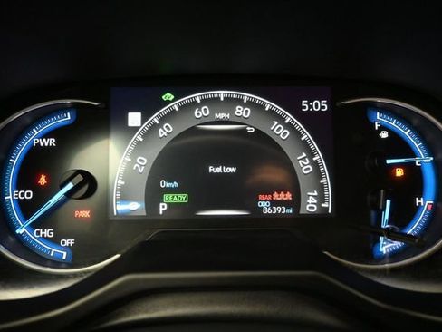 Used 2023 Toyota RAV4 LE AWD/4WD image 22