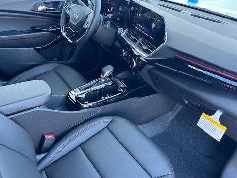 New 2026 Chevrolet Trax RS w/ Sunroof Package FWD image 13