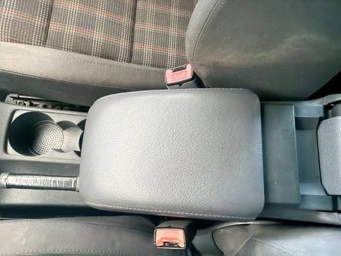 Used 2009 Volkswagen GTI 2-Door FWD image 31
