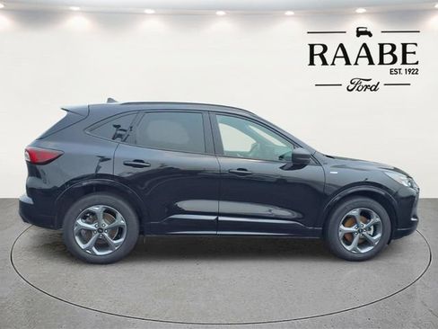 Used 2023 Ford Escape ST-Line w/ Tech Pack #1 AWD/4WD image 8