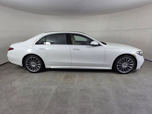 Certified 2025 Mercedes-Benz S 580 4MATIC Sedan image 3