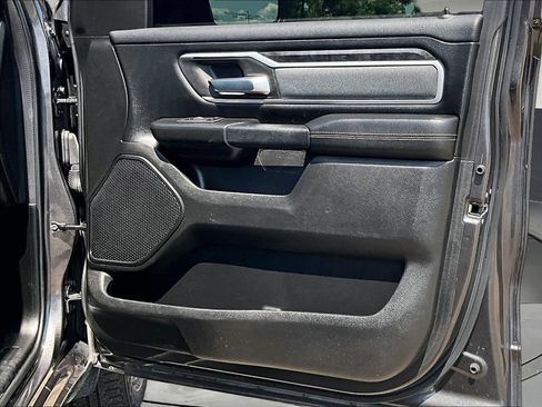 Used 2022 RAM 1500 Big Horn AWD/4WD image 32