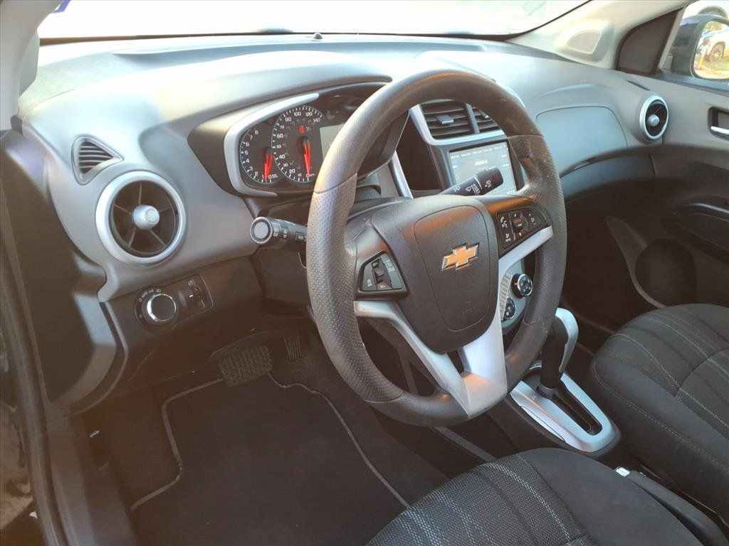 Used 2019 Chevrolet Sonic LT FWD image 18