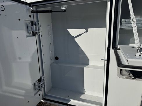 Used 2024 RAM 3500 Tradesman image 17