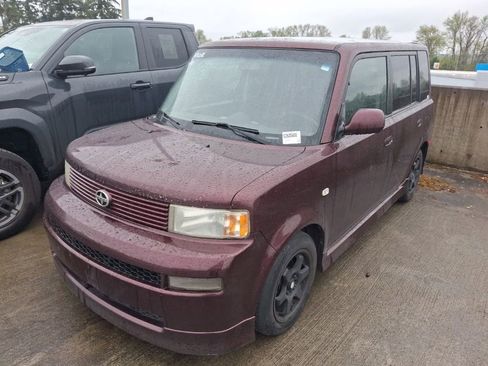 Used 2005 Scion xB image 1