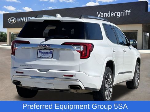Used 2023 GMC Acadia Denali image 4