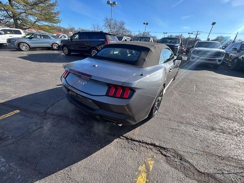 Used 2026 Ford Mustang GT Premium w/ GT Performance Package RWD image 7