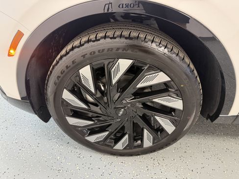 New 2026 Lincoln Nautilus Reserve w/ Jet Appearance Package AWD/4WD image 30
