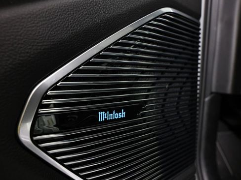 Used 2023 Jeep Grand Cherokee Overland w/ Advanced Protech Group III image 18